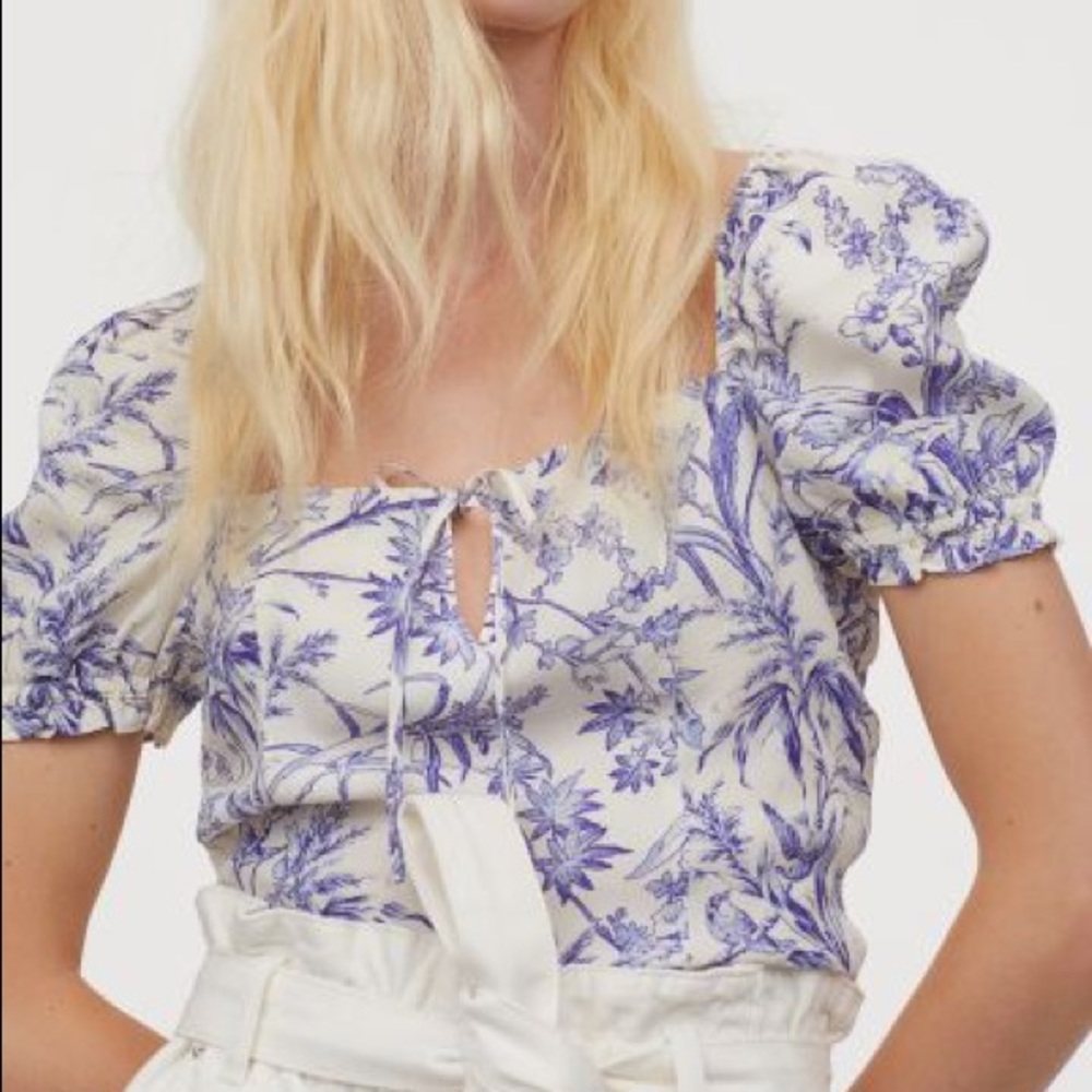 NWT H&M Blue Pattern Creped Blouse